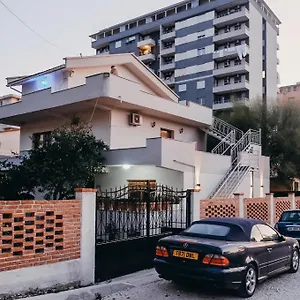 Mehmeti , Vlorë Albania